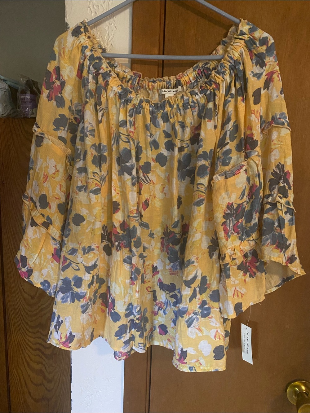 Zac & Rachel Sz: 1X floral peasant blouse